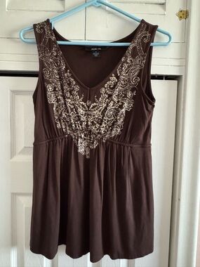 Style & Co. Chocolate Brown Sleeveless V-Neck Top with Gold Embroidery